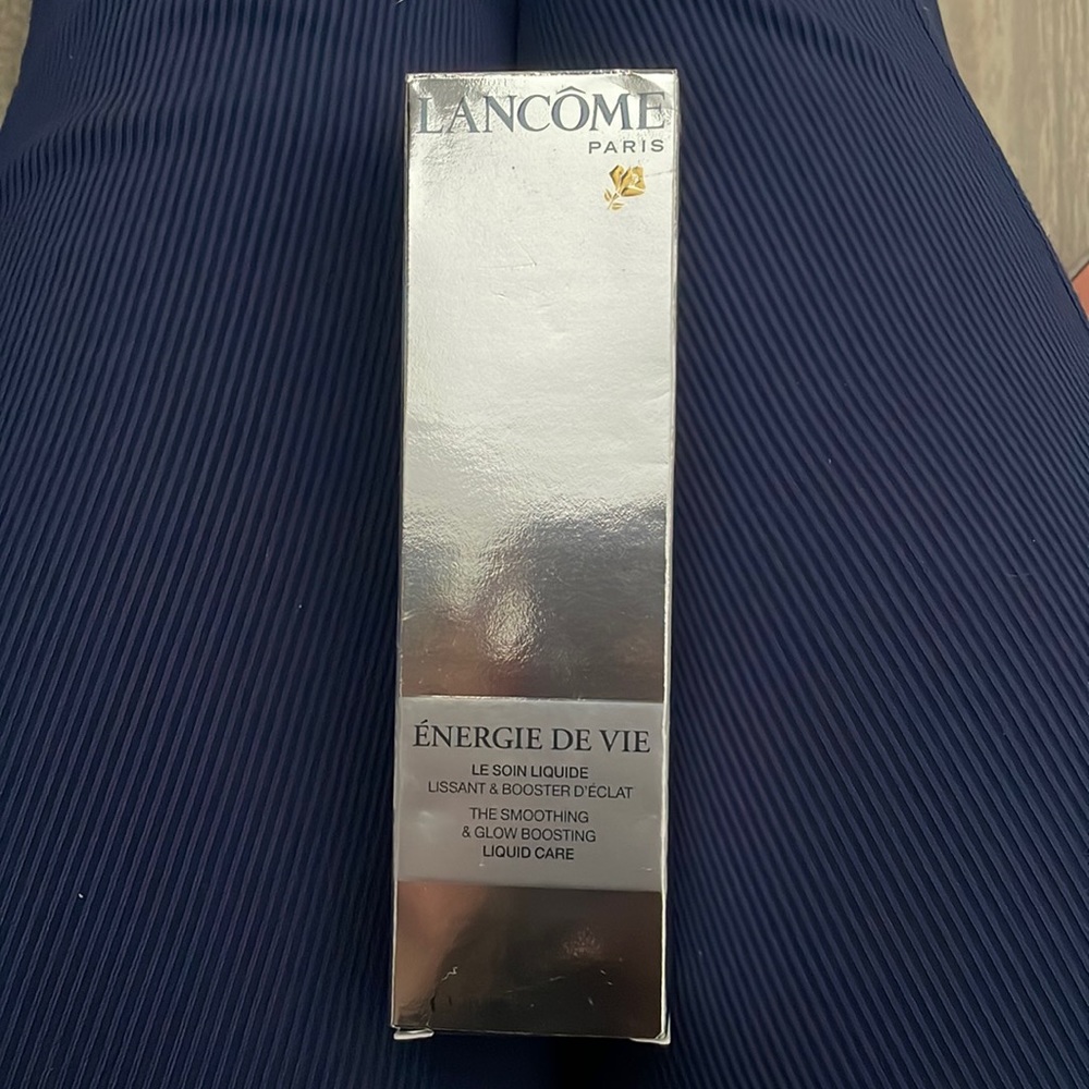 NEW WITH BOX LANCOME ENERGIE DE VIE LIQUID CARE